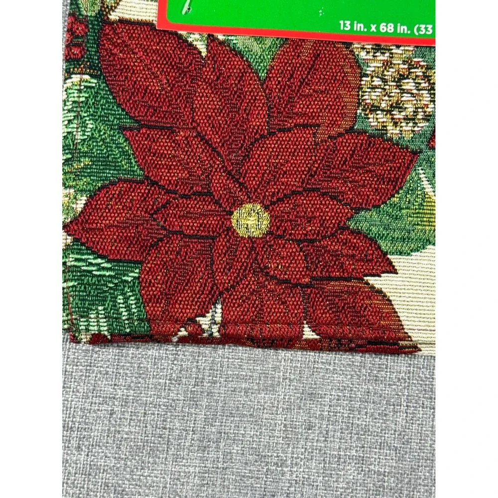 Holiday Style Tapestry Runner Christmas Poinsettia 13x68 Red Green New Floral